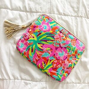 Lilly Pulitzer tech sleeve